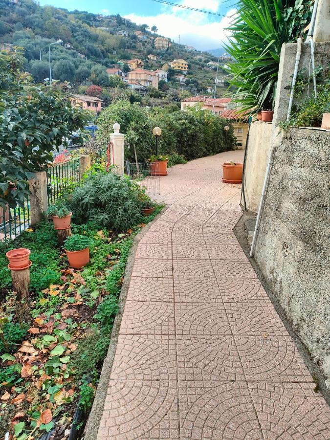 Casa Sanremo Tiziano Zona Centro 15 Min A Piedi Parking Gratuito סנרמו מראה חיצוני תמונה