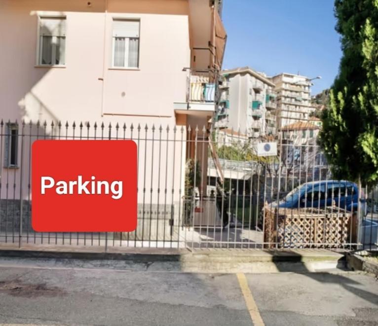 Casa Sanremo Tiziano Parking Gratis Spiaggia 15 Minuti A Piedi מראה חיצוני תמונה