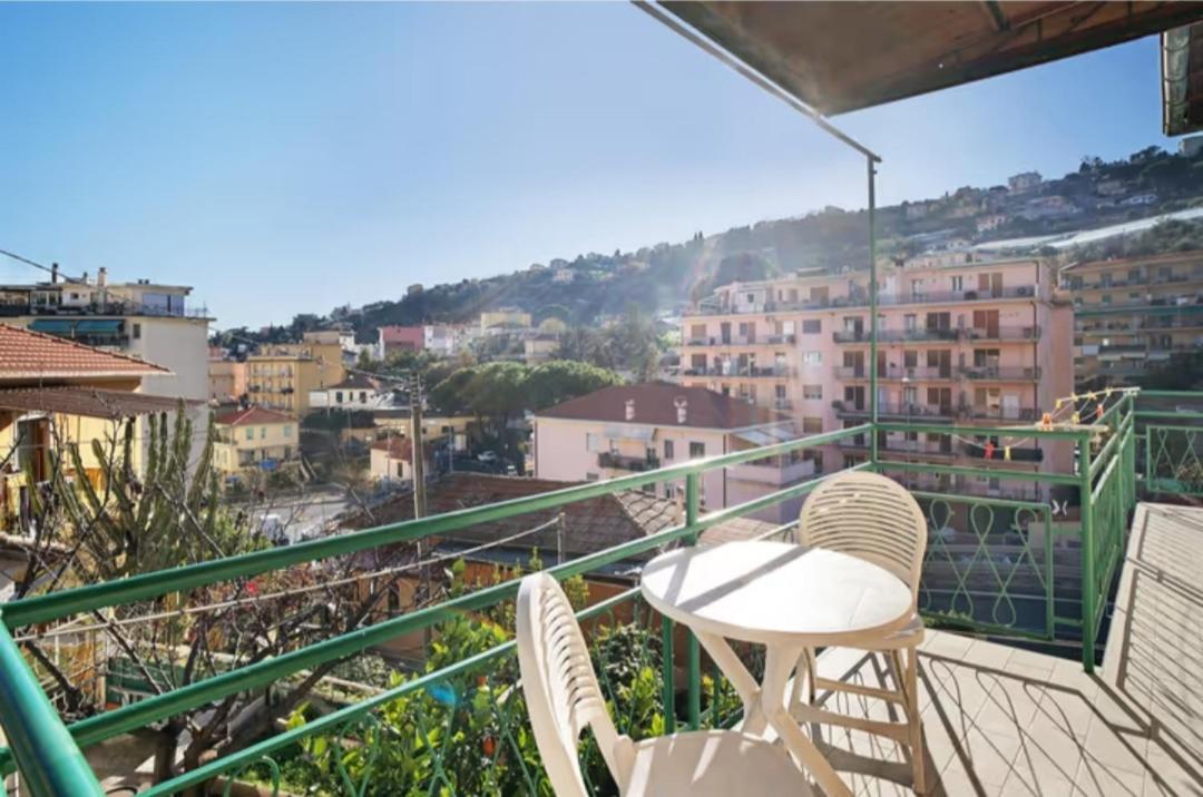 Casa Sanremo Tiziano Parking Gratis Spiaggia 15 Minuti A Piedi מראה חיצוני תמונה